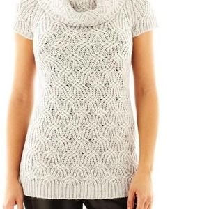 Cowlneck Heather Grey Short Sleeved Sweater Size Small